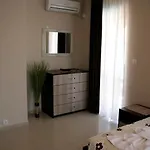 Sani Village Vila *