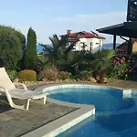 Vila Sani Village *