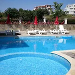 Sani Village Vila *