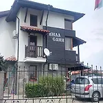 Vila Sani Village