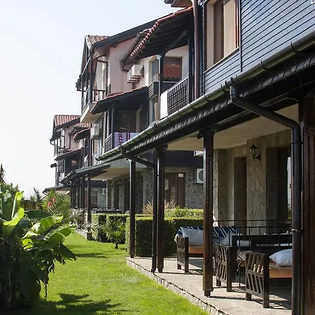 Sani Village Βίλα
