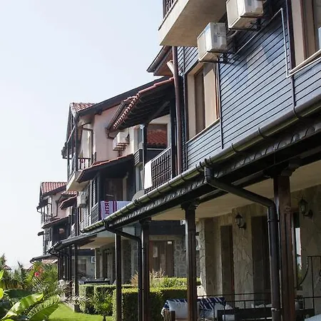 Sani Village Βίλα