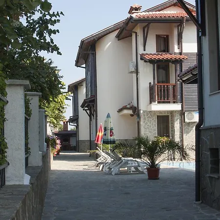 Βίλα Sani Village *