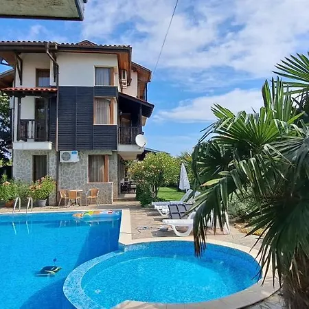 Sani Village Σωζόπολη