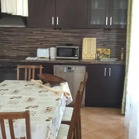 Sani Village Vilă *