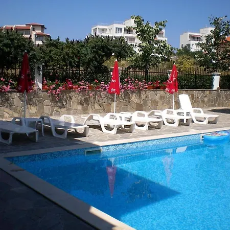 Sani Village * Σωζόπολη