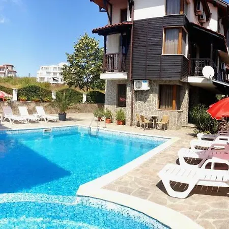 Sani Village Βίλα